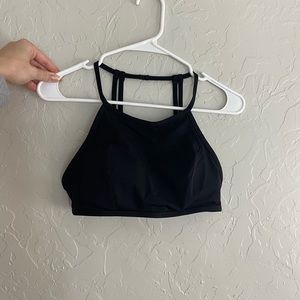 LULULEMON Size 4 Workout to water bra